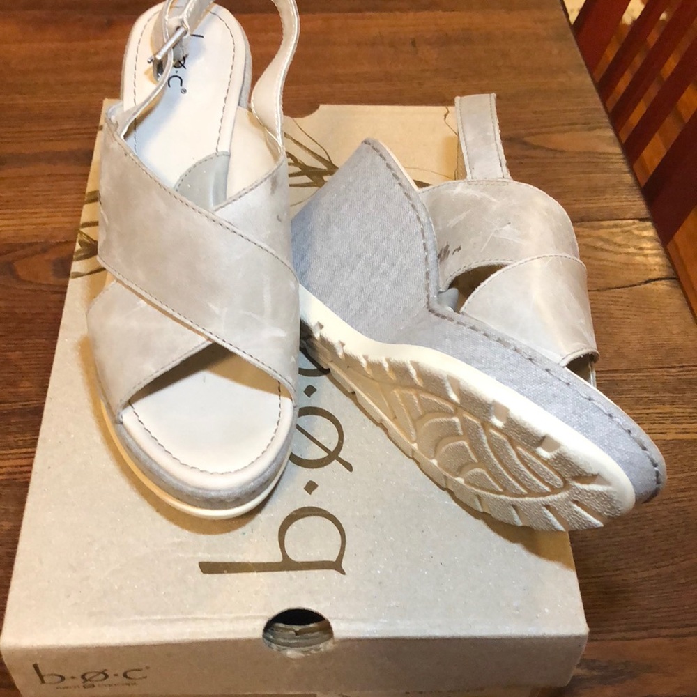 b.o.c pale gray, worn once size 9 sandals.
